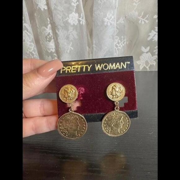 Jewelry - Vintage "Pretty Woman" Gold Coin Drop Earrings – Statement Clip-On Jewelry